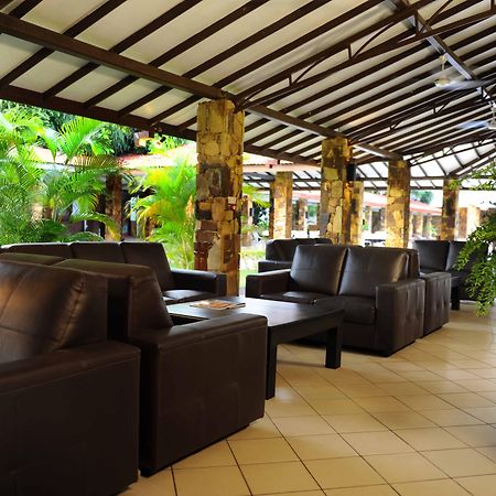 Full Moon Garden Hotel Негомбо Экстерьер фото