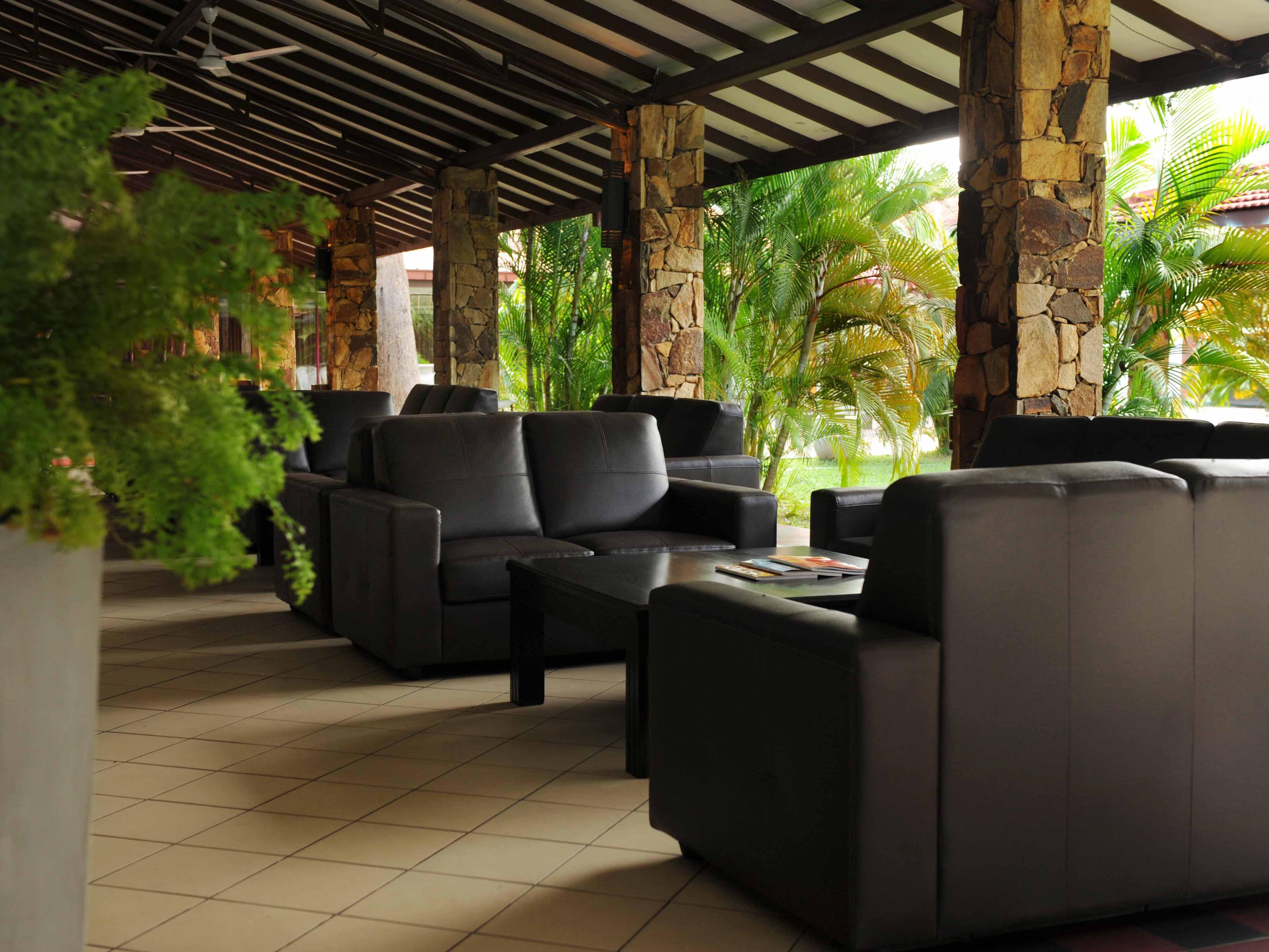 Full Moon Garden Hotel Негомбо Экстерьер фото